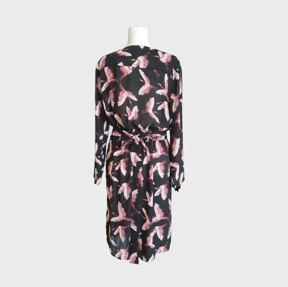 Wite bird Print Wrap Dress - Picture 4 of 6